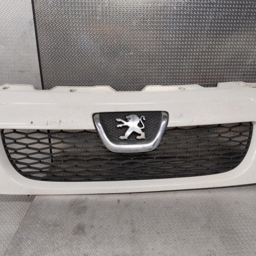 Calandre Peugeot BOXER Camionnette 2.2 hdi 120 (2006)