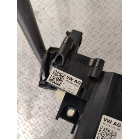 Interrupteur commande de frein a main Vw PASSAT B7 1.6 tdi (2010-2014)