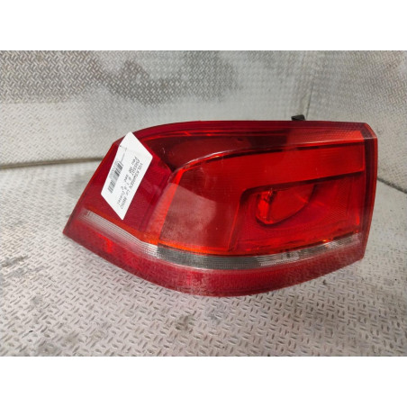Feu arrière gauche Vw PASSAT B7 1.6 tdi (2010-2014)
