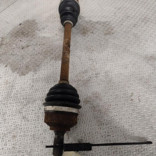 Transmission avant gauche Peugeot 208 I 1.4 vti (2012)