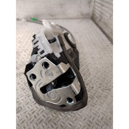 Serrure porte ard Toyota YARIS 1.0 (2010)