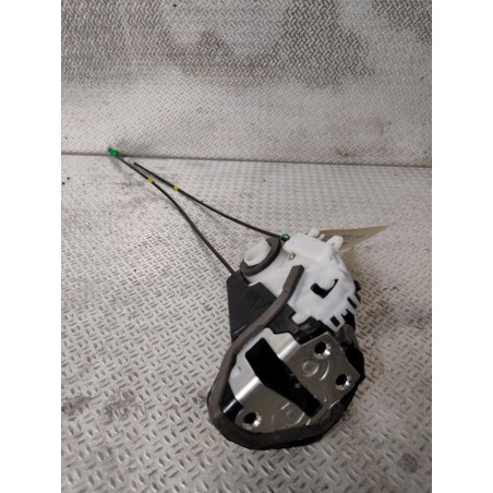 Serrure porte arg Toyota YARIS 1.0 (2010)
