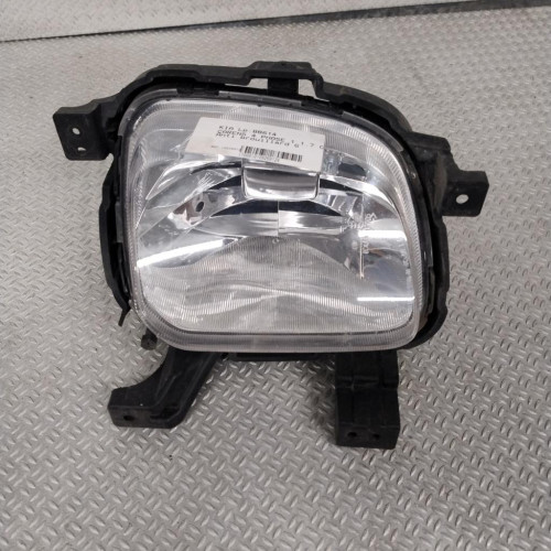 Phare antibrouillard avant gauche Kia CARENS IV 1.7 crdi (2013)
