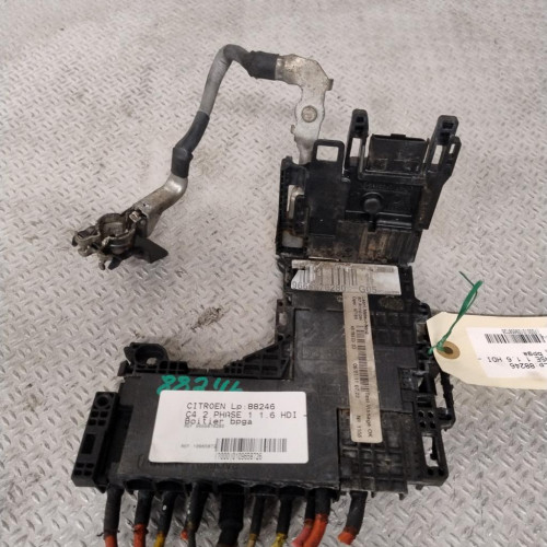 Platine fusible av Citroën C4 II 1.6 hdi 90 (2009) 5 portes