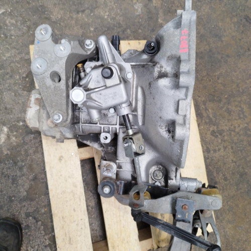 Boîte à vitesse mecanique Opel ASTRA H GTC 1.6 (2005-2010)