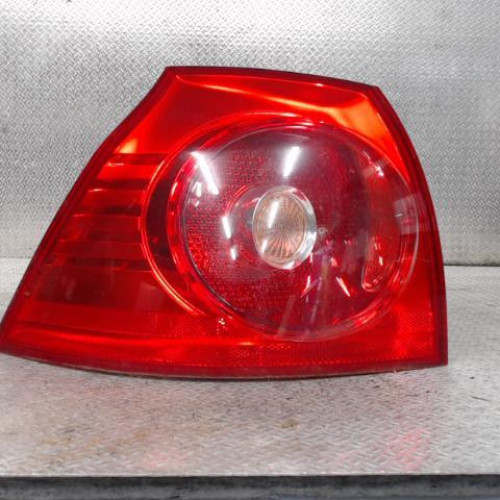 Feu arrière gauche Vw GOLF V 2.0 fsi (2004-2008)