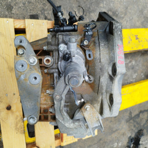 Boîte à vitesse mecanique Opel ASTRA H GTC 1.7 cdti (2005-2010)