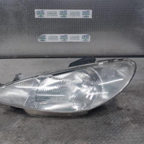 Phare gauche Peugeot 206 3-5 portes 1.4 i (1998-2012) 3 portes