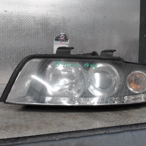 Phare gauche Audi A4 B6 Avant 2.5 tdi (2002-2004)