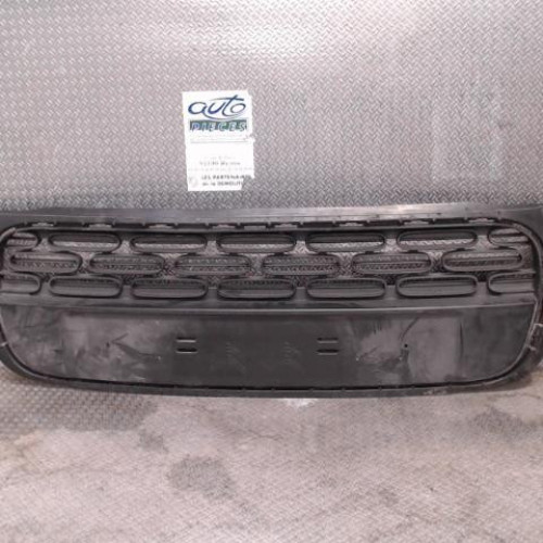 Grille pare-choc av Citroën C3 III 1.2 vti 68 (2016) 5 portes