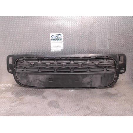Grille pare-choc av Citroën C3 III 1.2 vti 68 (2016) 5 portes