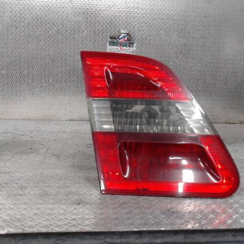 Feu arrière interieur gauche Mercedes-benz CLASSE B Sports Tourer B 180 cdi (2005-2011) 5 portes