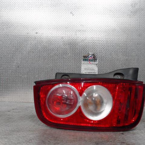 Feu arrière gauche Nissan MICRA III 1.2 16v (2003-2010)