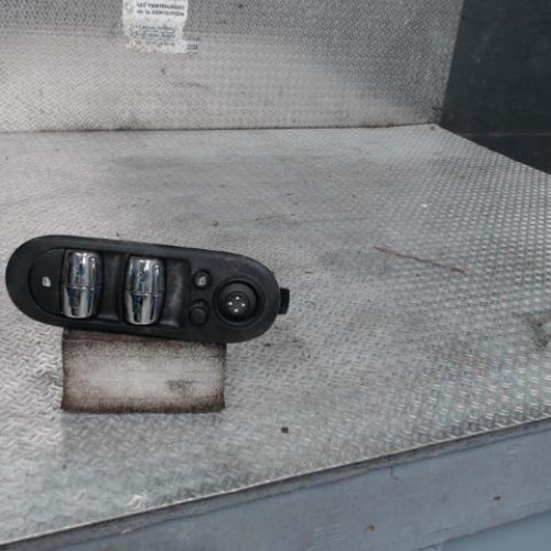 Commande lève-glace porte avant gauche Mini MINI One d (2014)