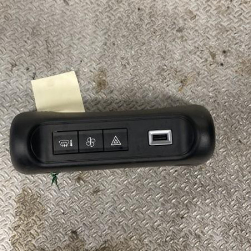 Bouton de warning CITROEN AMI  AMI