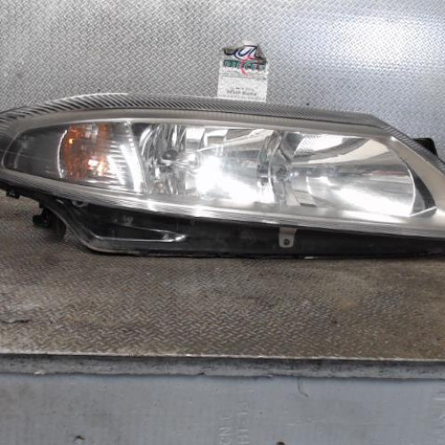 Phare droit Renault LAGUNA II 1.9 dci (2001-2005)