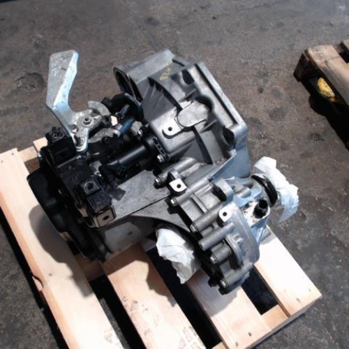 Boîte à vitesse mecanique Vw POLO V 1.6 tdi (2009) 5 portes