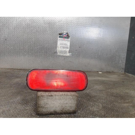 Feu brouillard central arrière Suzuki SWIFT III 1.3 ddis (2005)