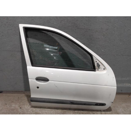 Porte avant droite Renault MEGANE I 1.6 16v (ba04, ba0b, ba11, ba1j, ba16, ba19, ba1k, ba1v,... (1999-2002)