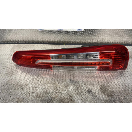 Feu arrière droit Ford C-MAX 1.8 tdci (2007-2010) 5 portes