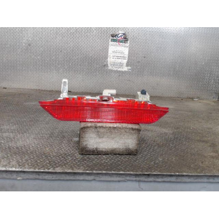 Feux stop supplementaire Toyota YARIS 1.4 d-4d (2001-2005)