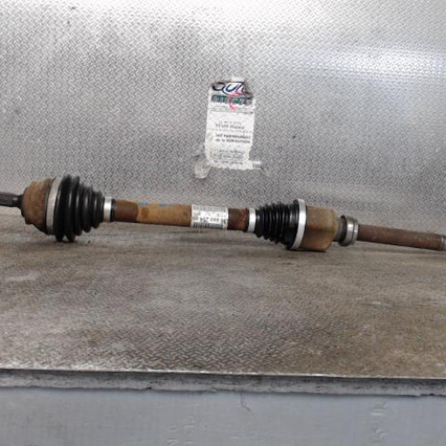 Transmission avant droite Peugeot 208 I 1.6 hdi (2012)