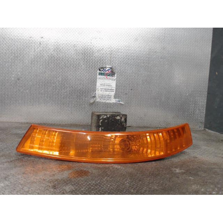 Clignotant gauche Renault TRAFIC II Camionnette 1.9 dci 80 (2001-2006)