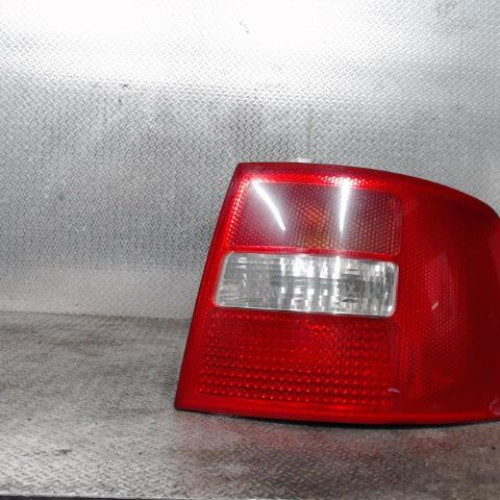 Feu arrière droit Audi A6 C5 Avant 2.5 tdi (1997-2005)