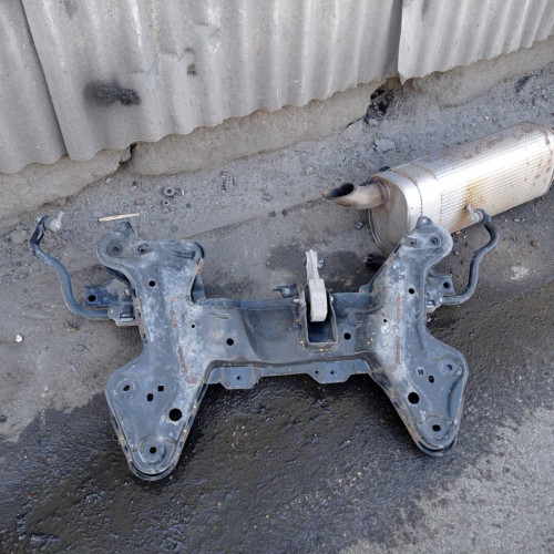 Berceau moteur avant Peugeot 208 I 1.6 hdi - bluehdi 75 (2013) 5 portes