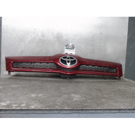 Calandre Toyota COROLLA Verso 2.0 d-4d (2004-2009)