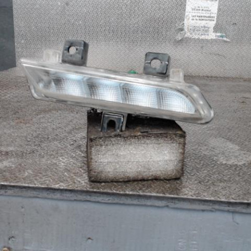 Feu position droit Renault CLIO IV 1.5 dci 75 (2012) 5 portes