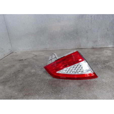 Feu arrière interieur gauche Ford MONDEO IV A trois volumes 1.8 tdci (2007-2015)