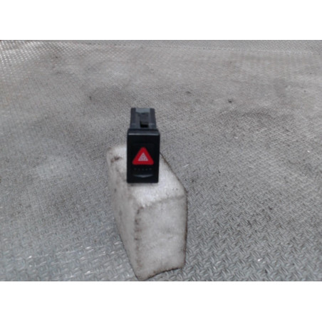 Bouton de warning Vw PASSAT B5.5 1.9 tdi (2000-2005)