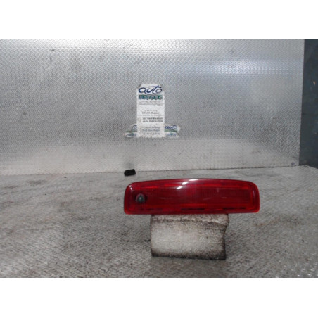 Feux stop supplementaire Dacia LOGAN MCV 1.5 dci (2007)