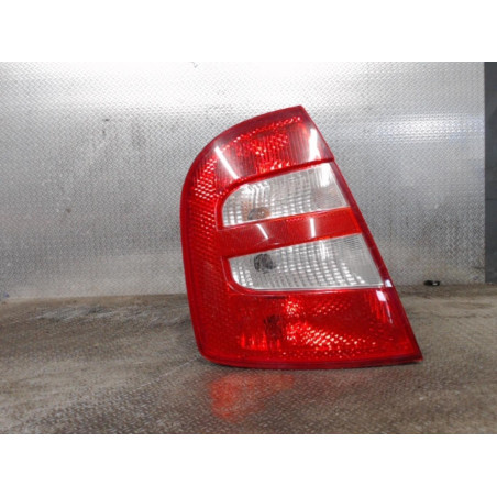 Feu arrière gauche Skoda FABIA I A trois volumes 1.4 (2001-2003)