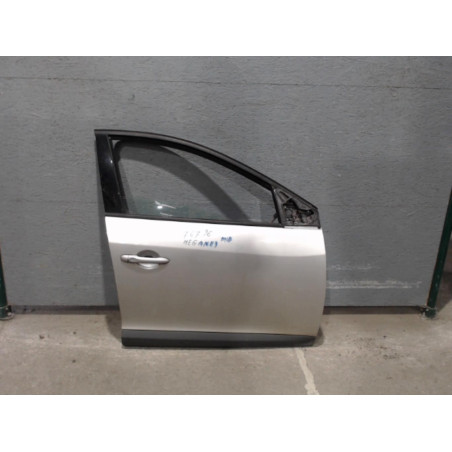 Porte avant droite Renault MEGANE III 3-5 portes 1.5 dci (2009) 5 portes