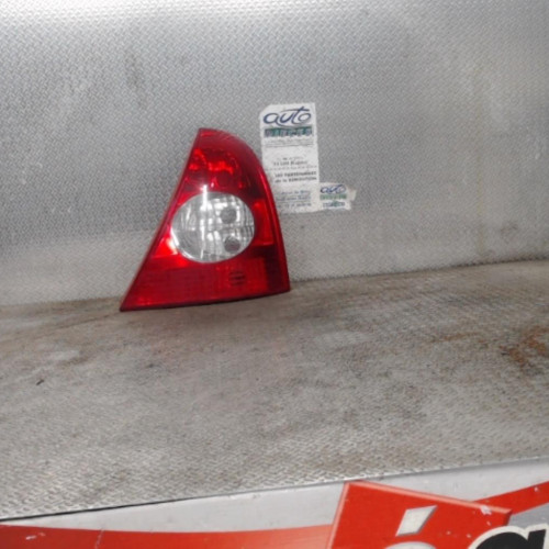 Feu arrière droit Renault CLIO II 1.5 dci (2001-2009) 3 portes