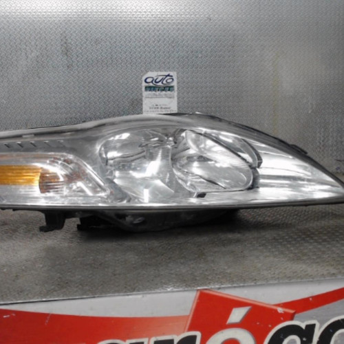 Phare droit Ford MONDEO IV A trois volumes 1.8 tdci (2007-2015)