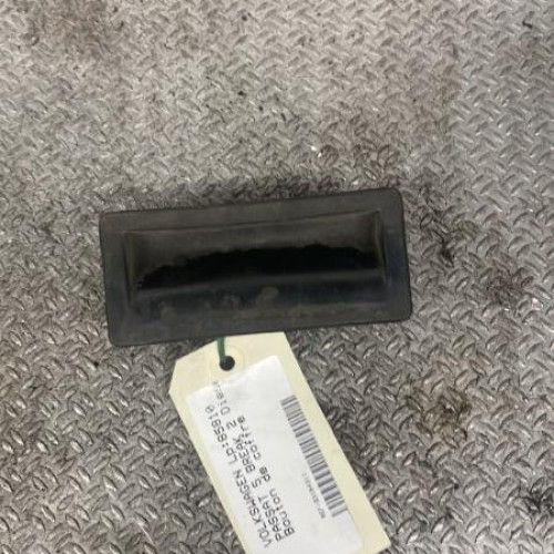 Poignee ext hayon Vw PASSAT B6 Variant 2.0 tdi 16v (2005-2010) 5 portes