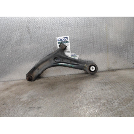 Triangle inf avg Ford B-MAX 1.5 tdci (2012)