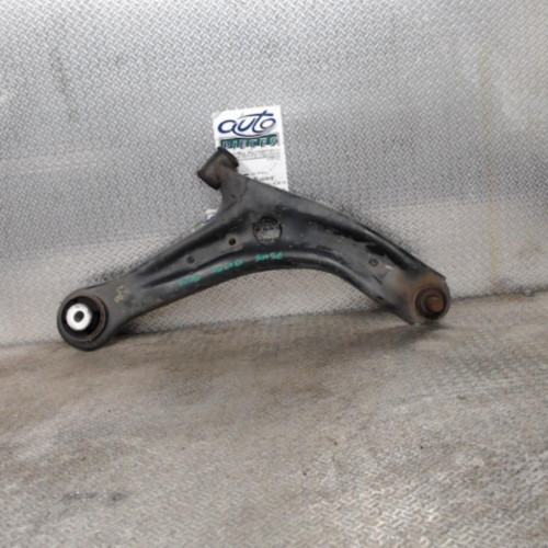Triangle inf avd Ford B-MAX 1.5 tdci (2012)
