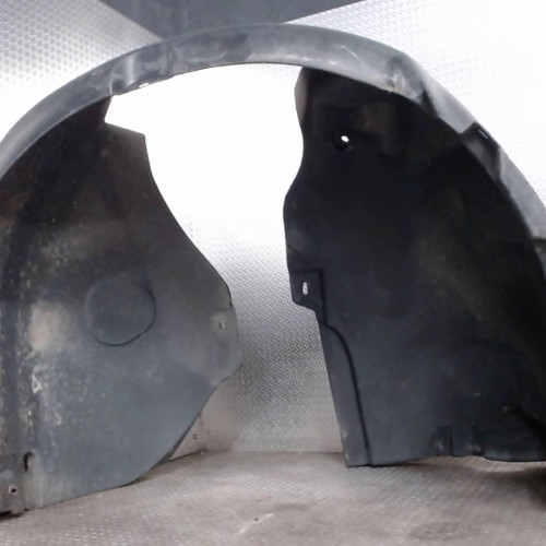Passage roue avd Seat ALTEA 1.9 tdi (2004) 5 portes