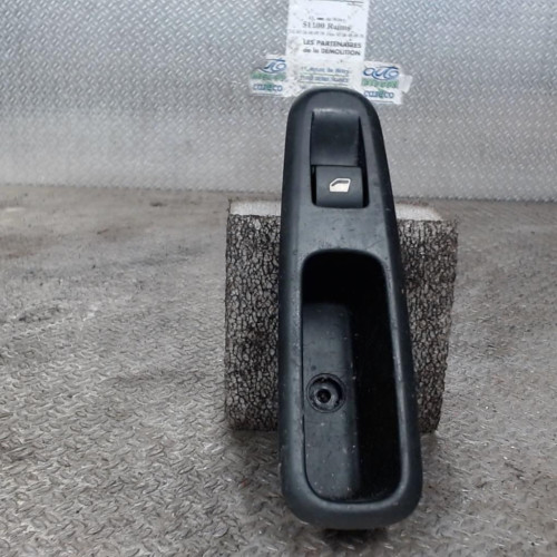 Commande leve-glace porte arrière droite Peugeot 3008 Monospace 2.0 hdi (2009-2016) 5 portes
