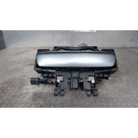 Poignee ext porte avg Audi A8 D3 4.2 tdi quattro (2005-2005)