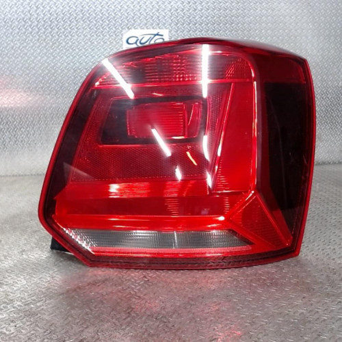 Feu arrière droit Vw POLO V 1.4 tdi (2014)