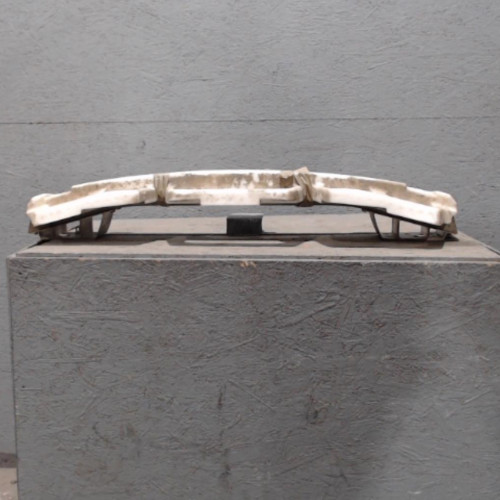 Traverse ar Lexus IS II 220d (2005-2012)