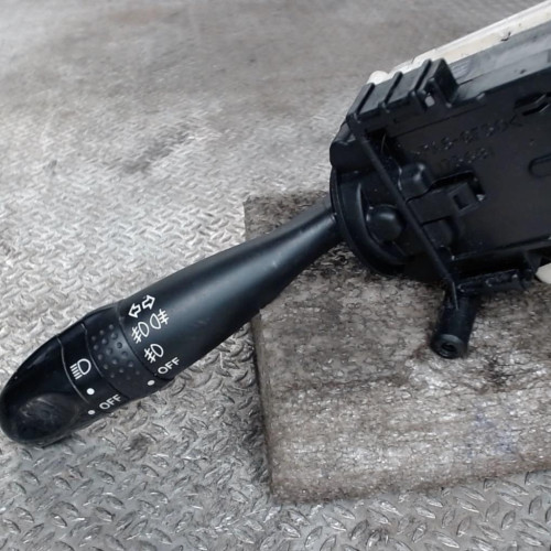 Commande clignotant Toyota YARIS 1.4 d-4d (2001-2005)
