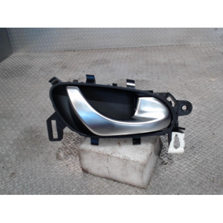 Poignee int porte avd Renault KADJAR 1.3 tce 140 (2018)