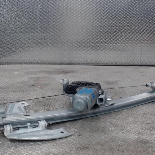 Mecanisme  moteur lève-glace avant droit Peugeot 107 1.4 hdi (2005-2014)