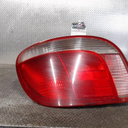 Feu arrière gauche Toyota YARIS 1.0 (1999-2005)
